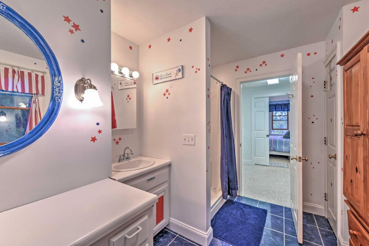 Nautical Bourne Apartment - 2 Mi To Monument Beach Экстерьер фото